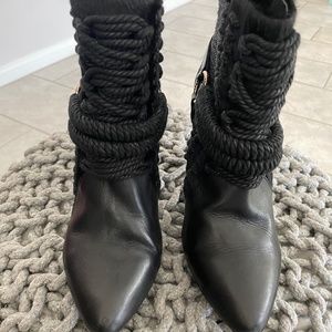IVY KIRSHNER Black Leather Rope Calf Hair Trim Ankle Boots Size 8.5